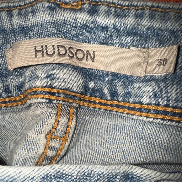 Hudson Beth Mid Rise Baby Bootcut Jeans
Size 30 | Inseam 32” | Rise 9.25” - Picture 9 of 11